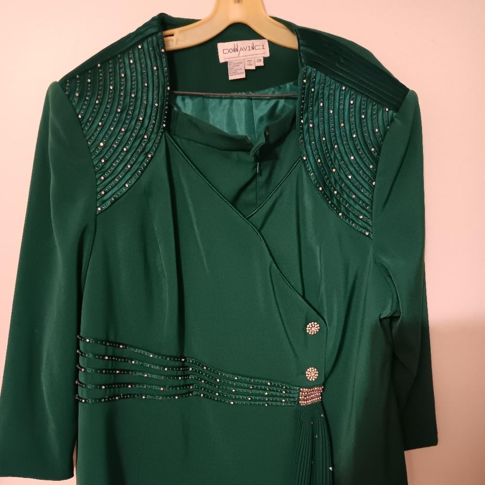 Donna da Vinci plus size suit
